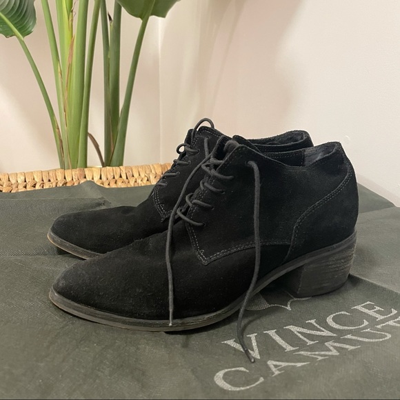 Vince Camuto black suede heeled booties - Picture 1 of 6